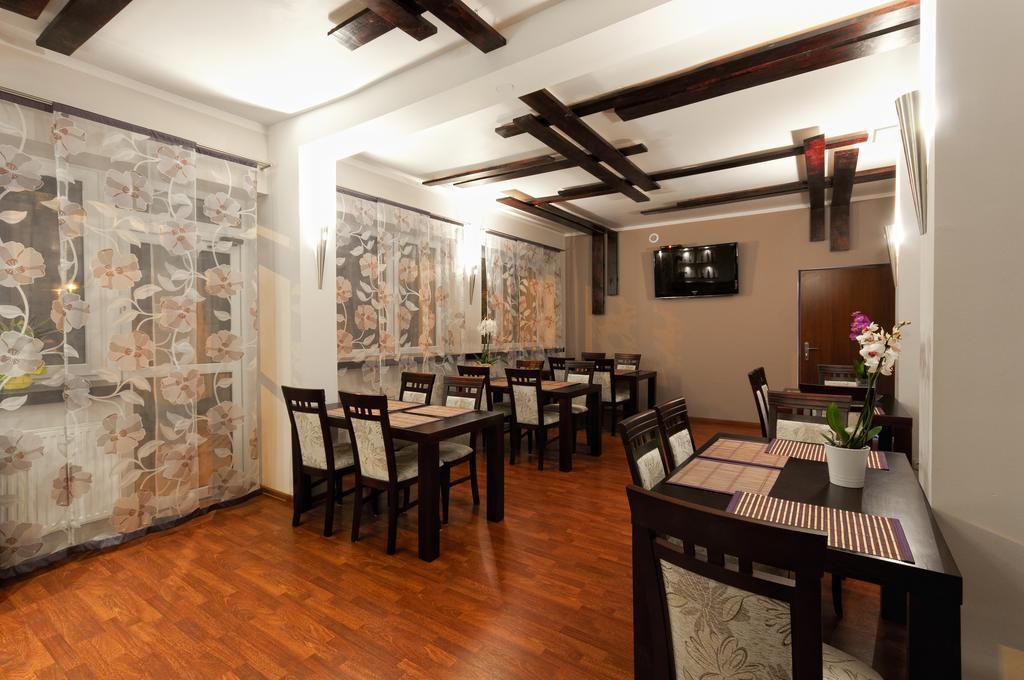 Hotel-24 Плоцк Экстерьер фото