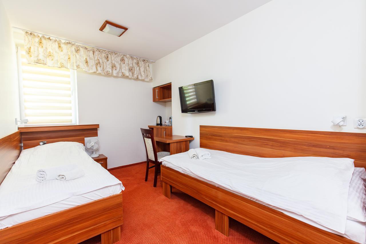 Hotel-24 Плоцк Экстерьер фото