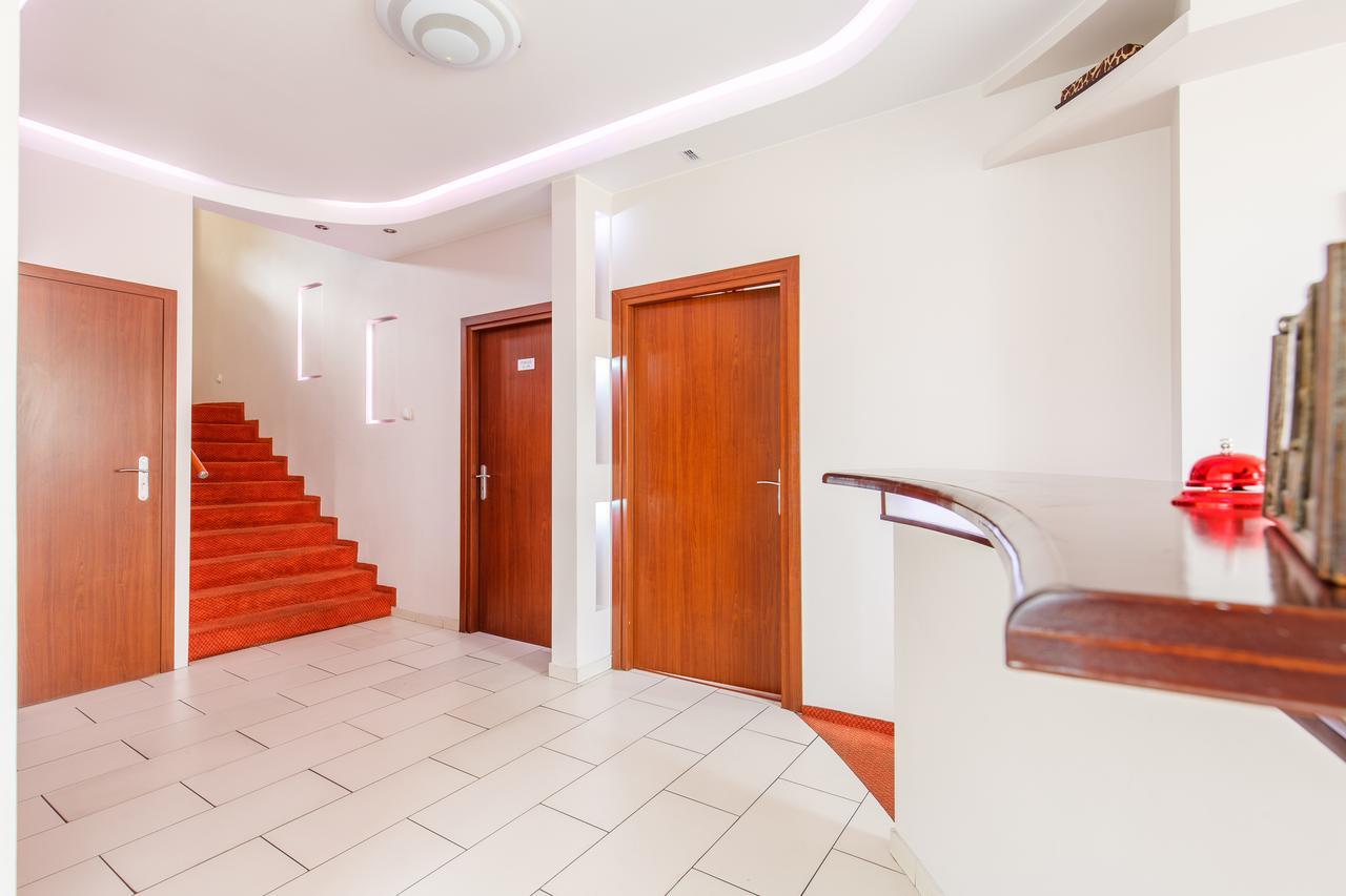 Hotel-24 Плоцк Экстерьер фото