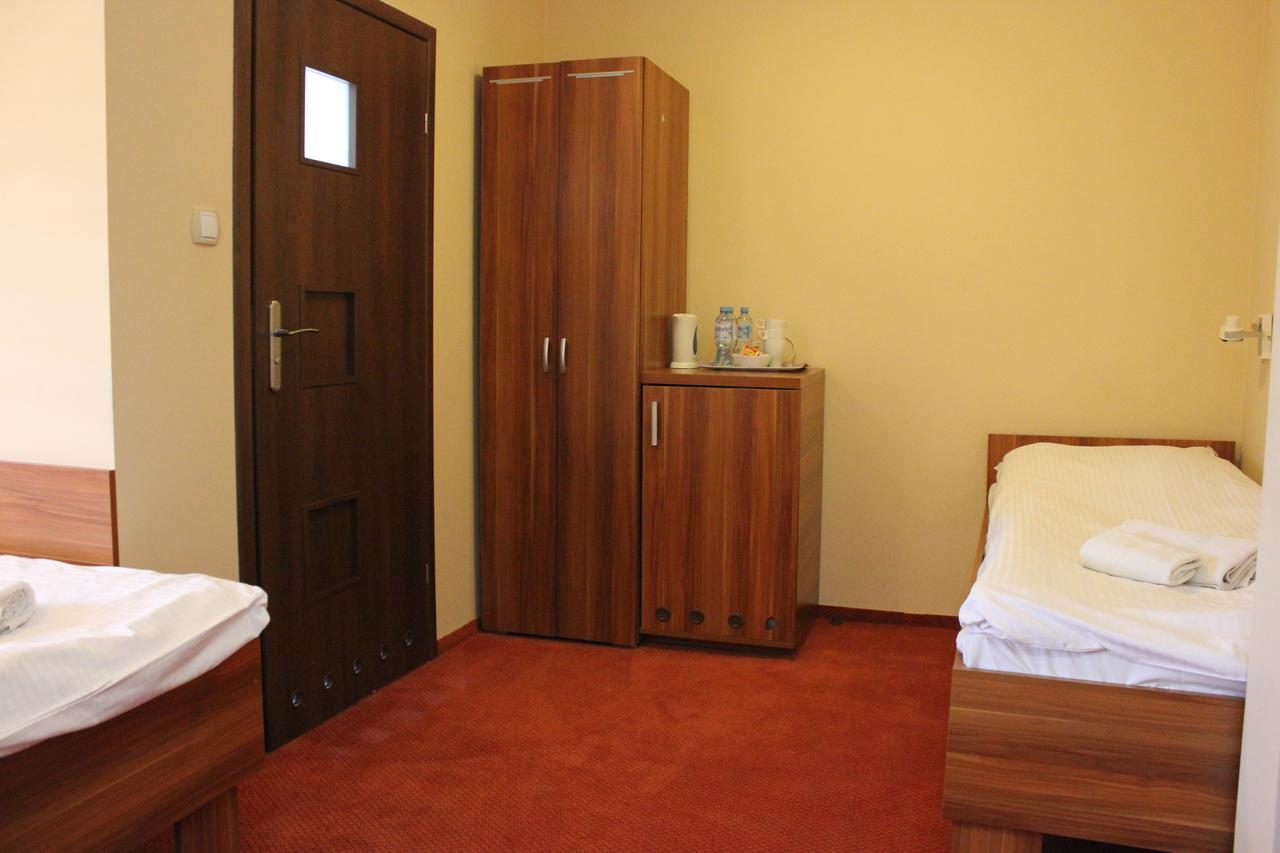 Hotel-24 Плоцк Экстерьер фото